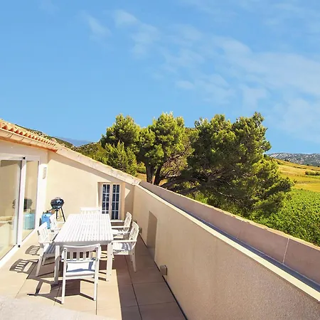 Classy In Que Des Corbi Res With Swimming Pool Villeseque-des-Corbieres