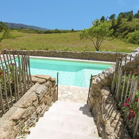 Διαμέρισμα Classy In With Swimming Pool *