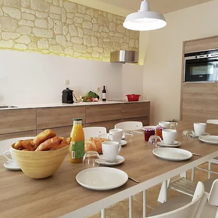 Apartament Classy In Que Des Corbi Res With Swimming Pool Villeseque-des-Corbieres