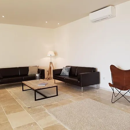 Classy In Que Des Corbi Res With Swimming Pool Villeseque-des-Corbieres