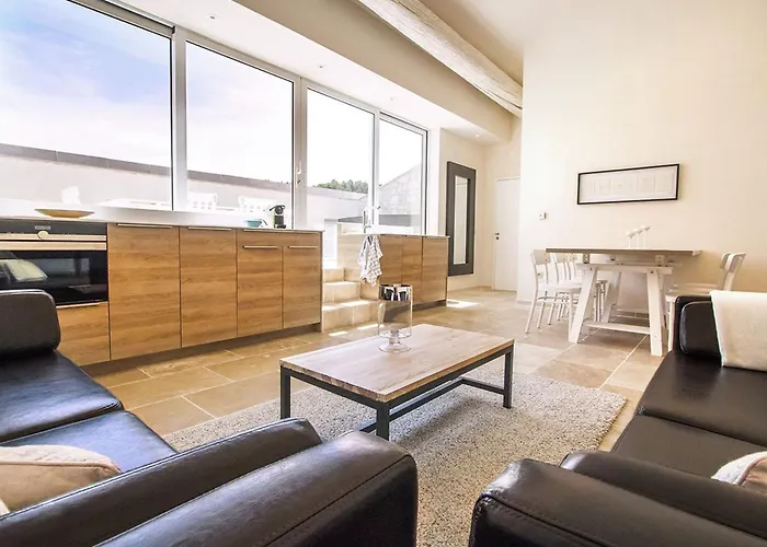 Classy In With Swimming Pool Apartment Villeseque-des-Corbieres