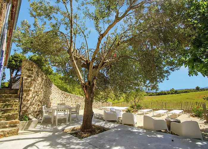 Classy In With Swimming Pool Villeseque-des-Corbieres